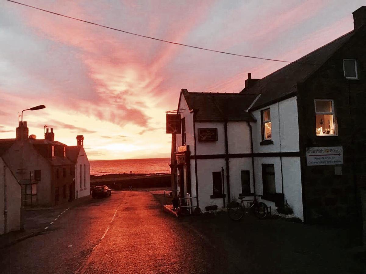 Anchor Hotel Johnshaven Exterior photo